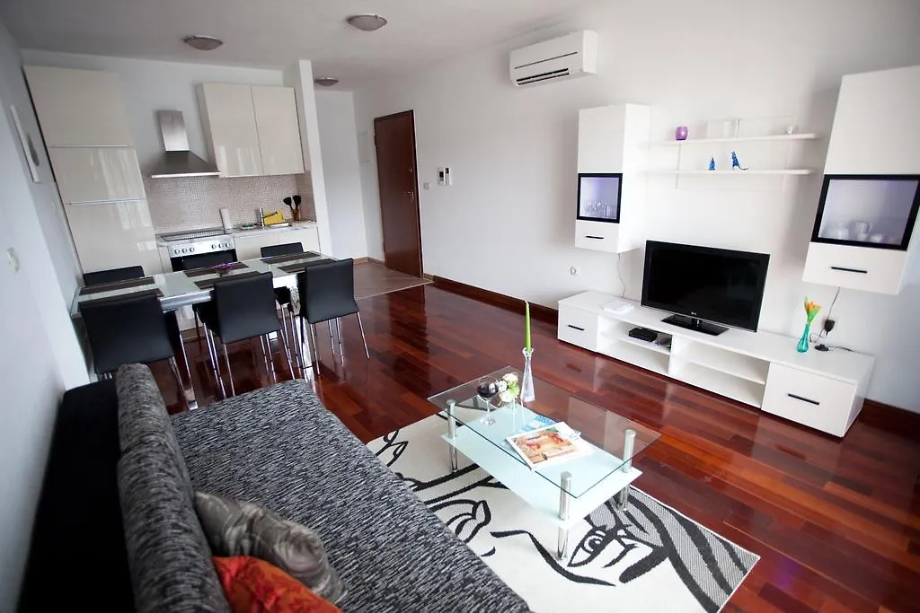 Apartments Svjetlana Trogir 0*,